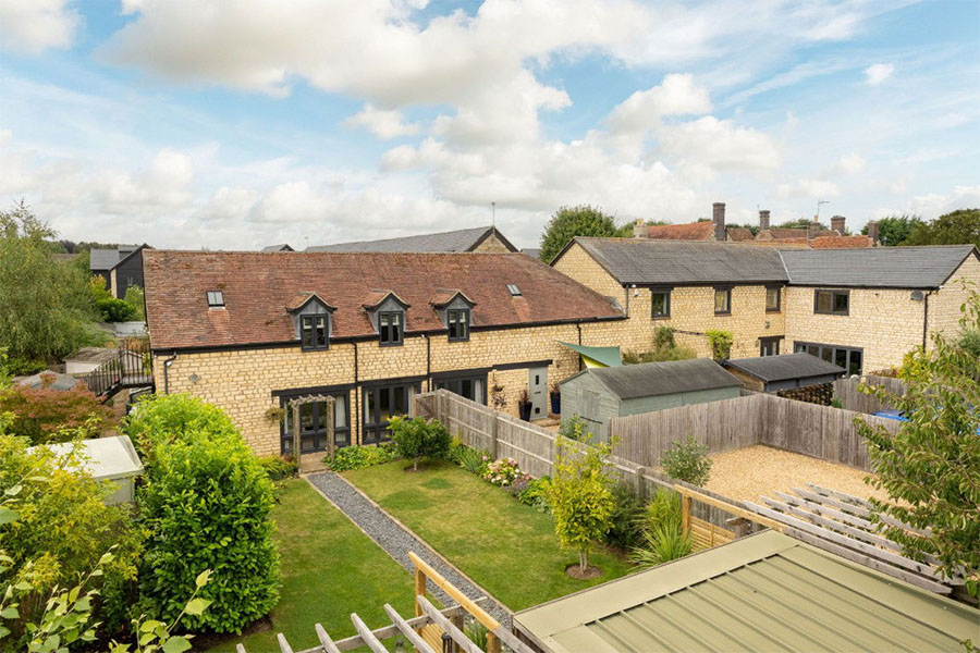 Barn conversion for sale, Milton Keynes, Buckinghamshire